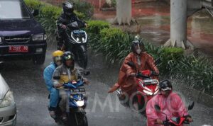 BMKG memprakirakan hujan ringan terjadi di Jakarta Selatan dan Timur